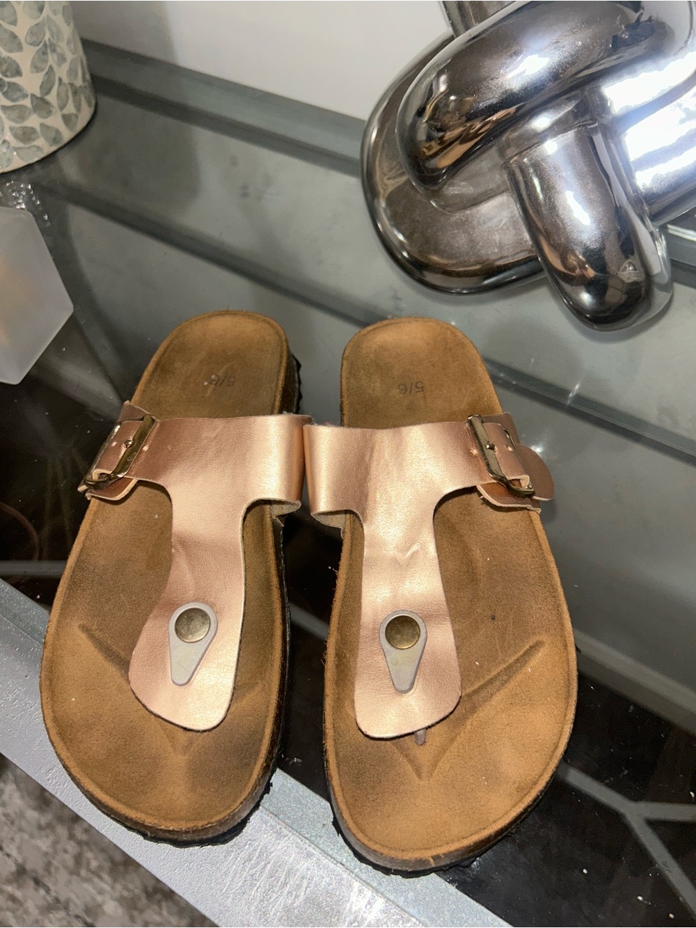 Men's Metallic Rose Sandal with Adjustable Buckle